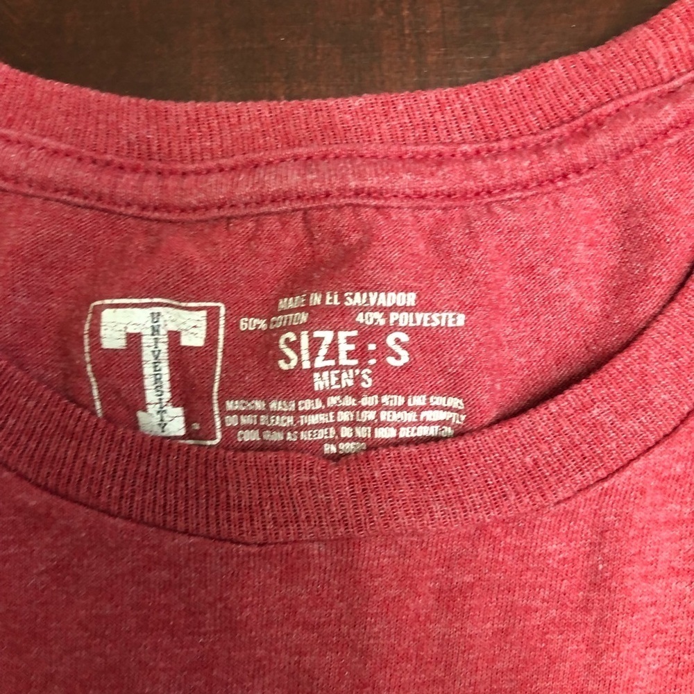 Indiana Hoosiers Distressed Tee M157 - Picture 3 of 5